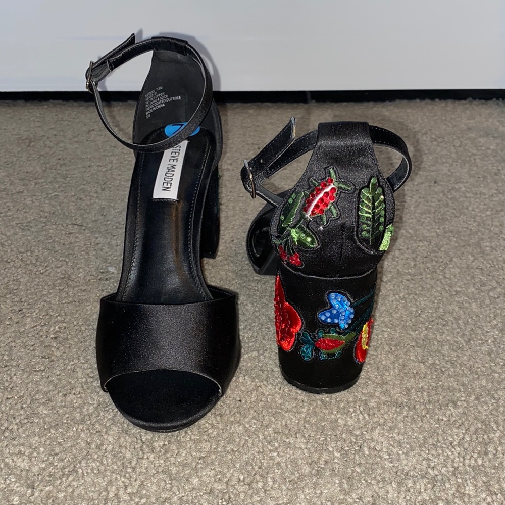 NWOT Steve Madden heels